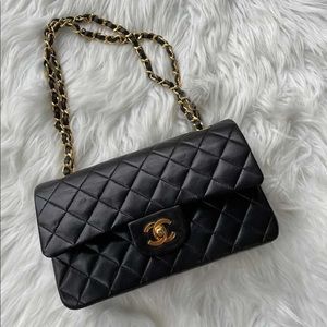 SOLD!!  AUTHENTIC VINTAGE CHANEL SMALL CLASSIC FLAP